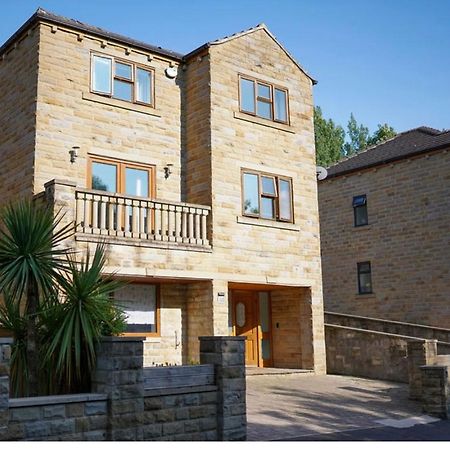House Of Kaima - 6 Bed Detached Villa Dewsbury Buitenkant foto
